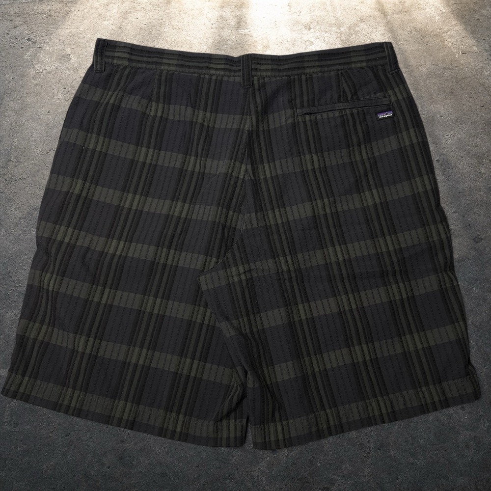 Patagonia Mens Plaid Organic Cotton Shorts Grey Black Gorpcore Size 36